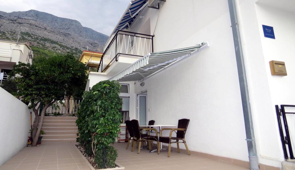 Apartments Corluka Baska Voda Luaran gambar
