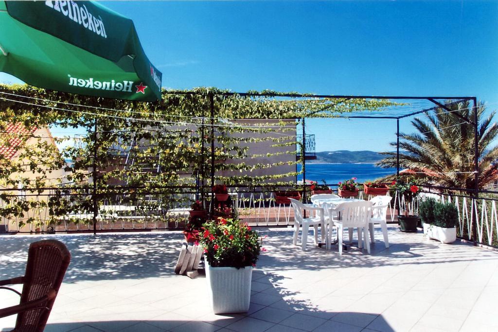 Apartments Corluka Baska Voda Luaran gambar