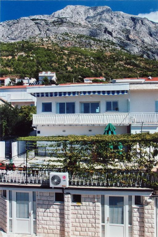 Apartments Corluka Baska Voda Luaran gambar