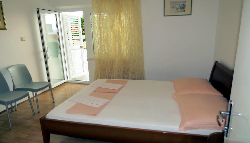 Apartments Corluka Baska Voda Luaran gambar